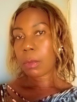 Profil de Brigitte, une femme célibataire de 49 ans à Grand-Bassam