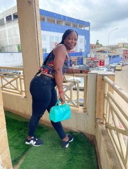 Profil de Michou, une femme célibataire de 40 ans à Yaoundé