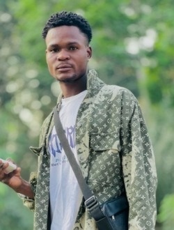 Profil de Basile, un homme célibataire de 26 ans à Alépé