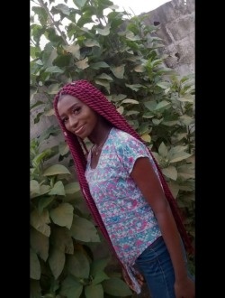 Profil de Didia Marie Dominique, une femme célibataire de 23 ans à Abidjan
