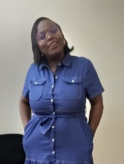 Profil de Edwige, une femme célibataire de 45 ans à Abang