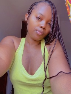 Profil de Fernande, une femme célibataire de 29 ans à Yaoundé