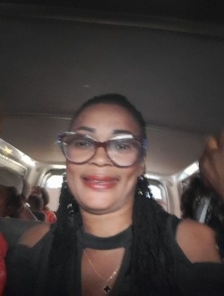 Profil de Élisabeth, une femme célibataire de 44 ans à Yaoundé