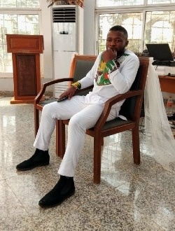 Profil de Stephan, un homme célibataire de 34 ans à Yaoundé