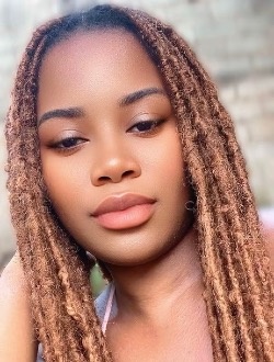 Profil de Prudence, une femme célibataire de 25 ans à Yaoundé