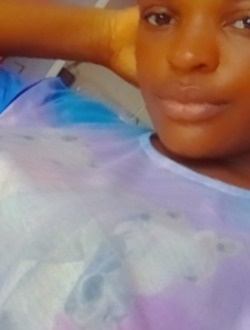 Profil de Belva, une femme célibataire de 22 ans à Yaoundé