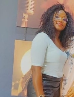 Profil de Odile, une femme célibataire de 36 ans à Al Manara