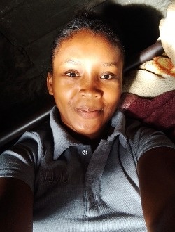 Profil de Ginãh, une femme célibataire de 22 ans à Toamasina