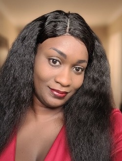 Profil de Mlle E🌹, une femme célibataire de 29 ans à Marcory