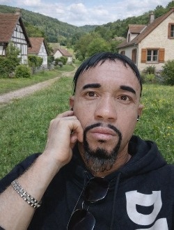 Profil de Khan, un homme célibataire de 46 ans à Abadjin-Doumé