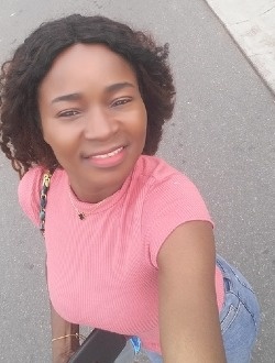 Profil de Prisca, une femme célibataire de 36 ans à Libreville