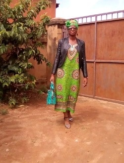 Profil de Angela, une femme célibataire de 37 ans à 1ER Arrondissement