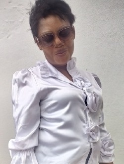 Profil de Marié, une femme célibataire de 44 ans à Douala