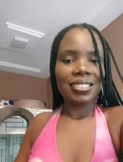 Profil de Raïssa, une femme célibataire de 27 ans à Abidjan