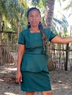 Profil de Yassmine, une femme célibataire de 43 ans à Iharan?a