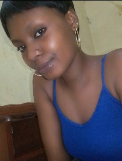 Profil de Natacha, une femme célibataire de 28 ans à Yaoundé