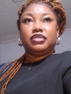 Profil de Apo Christelle, une femme célibataire de 37 ans à Abidjan