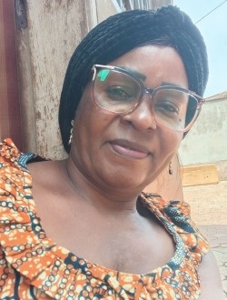Profil de Marie, une femme célibataire de 60 ans à Yaoundé