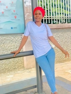 Profil de Edwige, une femme célibataire de 41 ans à Abidjan