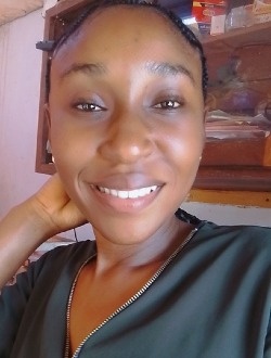 Profil de Christelle, une femme célibataire de 29 ans à Yaoundé