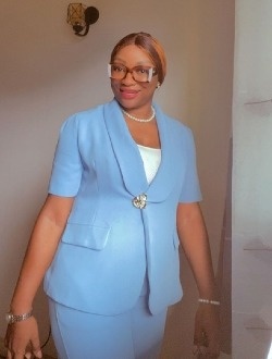 Profil de Reine, une femme célibataire de 30 ans à Douala