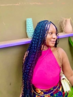 Profil de Mavis, une femme célibataire de 32 ans à Sunyani