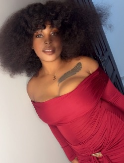 Profil de Sandra, une femme célibataire de 38 ans à Yaoundé