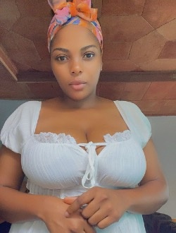 Profil de Amandine, une femme célibataire de 33 ans à Yaoundé