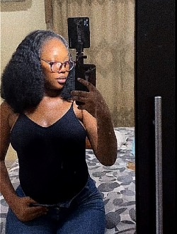 Profil de Jud, une femme célibataire de 25 ans à Lomé