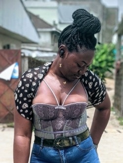 Profil de Succès, une femme célibataire de 25 ans à Douala