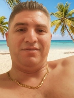Profil de Ari, un homme célibataire de 44 ans à La Habana del Este