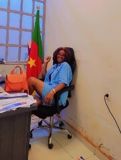 Profil de Esly, une femme célibataire de 43 ans à Yaoundé