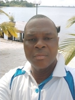 Profil de Elvis, un homme célibataire de 50 ans à Abidjan