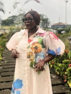 Profil de Serena, une femme célibataire de 32 ans à Douala