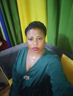 Profil de Claudine Judith, une femme célibataire de 40 ans à Douala