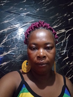 Profil de Catherine, une femme célibataire de 47 ans à Libreville