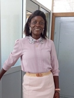 Profil de Deborah Labelle, une femme célibataire de 41 ans à Douala