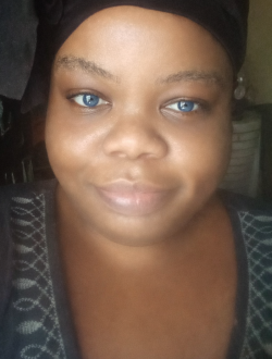 Profil de Floriane, une femme célibataire de 32 ans à Abidjan