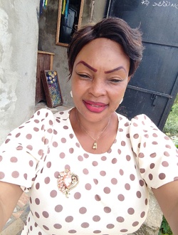 Profil de Léopoldine, une femme célibataire de 48 ans à Abé