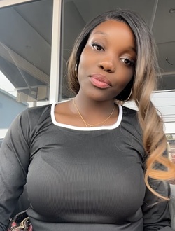 Profil de Mauri, une femme célibataire de 23 ans à Yaoundé