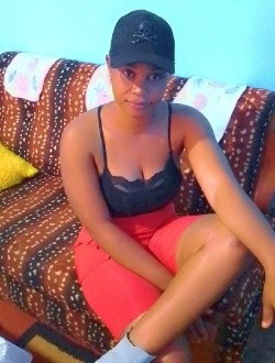 Profil de Addell, une femme célibataire de 28 ans à Yaoundé