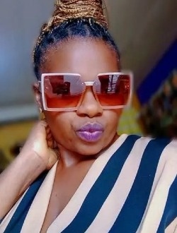 Profil de Florys, une femme célibataire de 42 ans à Libreville