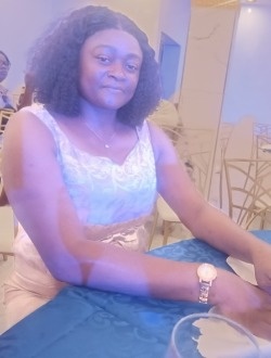 Profil de Fifi, une femme célibataire de 40 ans à Douala