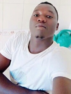 Profil de Otin, un homme célibataire de 33 ans à Ababuom