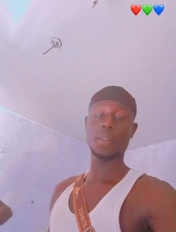 Profil de Young, un homme célibataire de 25 ans à Kunkujang Keitaya