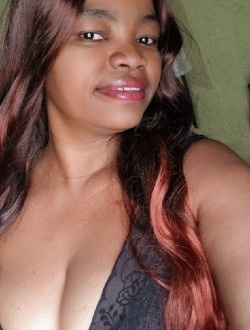 Profil de Fifi, une femme célibataire de 41 ans à 67 Ha