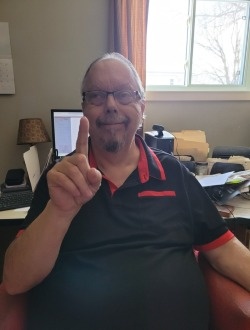 Profil de Carl, un homme célibataire de 70 ans à Joliette