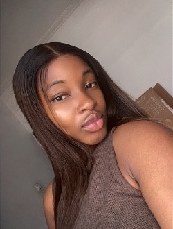 Profil de Ama, une femme célibataire de 22 ans à Accra