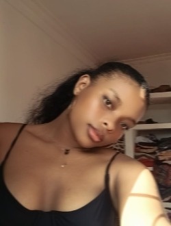 Profil de Anaïs, une femme célibataire de 24 ans à 67 Ha