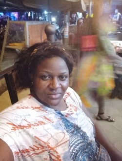 Profil de Ange, une femme célibataire de 38 ans à Douala